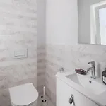 Ferienhaus Luxurious Home In Buje *