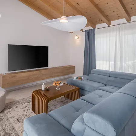 Tatil Evi Luxurious In Buje