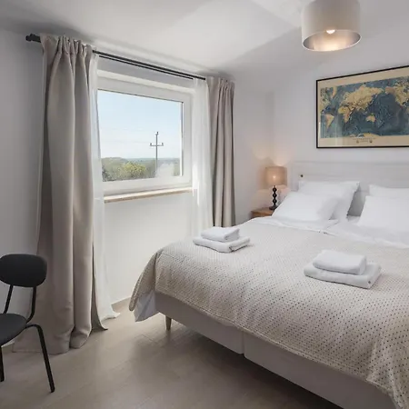 Luxurious In Buje