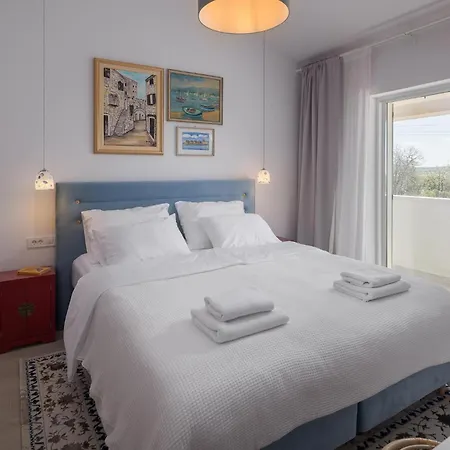 Luxurious Home In Buje